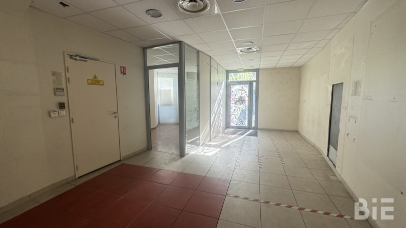 Photo 1 – Vente locaux commerciaux	BORDEAUX (33000)