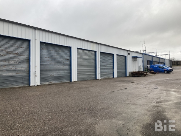Photo 1 – Location entrepôts / activités	VITTEL (88800)