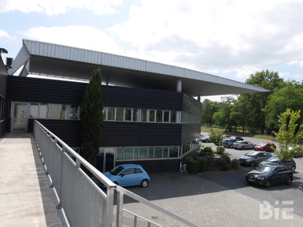 Photo 1 – Location entrepôts / activités	MERIGNAC (33700)