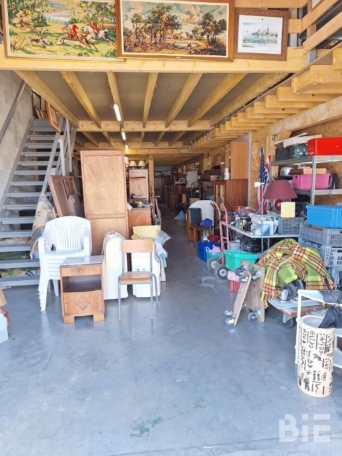 Photo 1 – Vente entrepôts / activités	MONTUSSAN (33450)