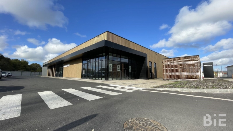 Photo 1 – Location entrepôts / activités	SAINTE EULALIE (33560)