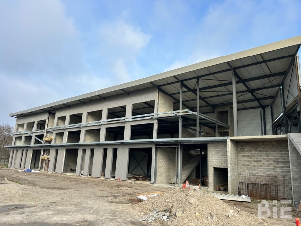 Photo 1 – Vente entrepôts / activités	MERIGNAC (33700)