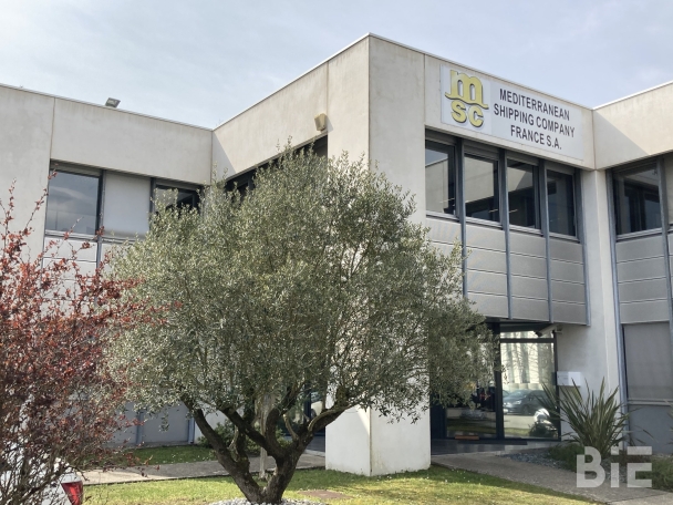 Photo 1 – Location bureaux	MERIGNAC (33700)