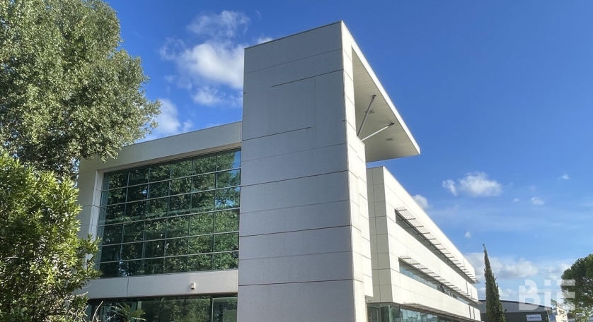Photo 1 – Location bureaux	BRUGES (33520)
