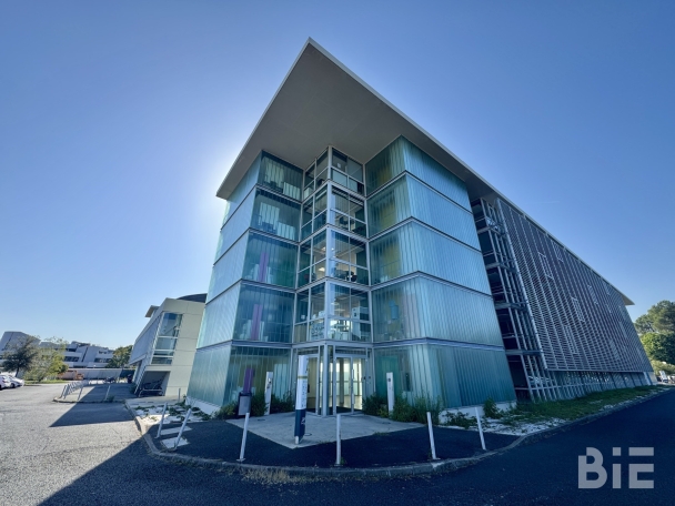 Photo 1 – Location bureaux	MERIGNAC (33700)