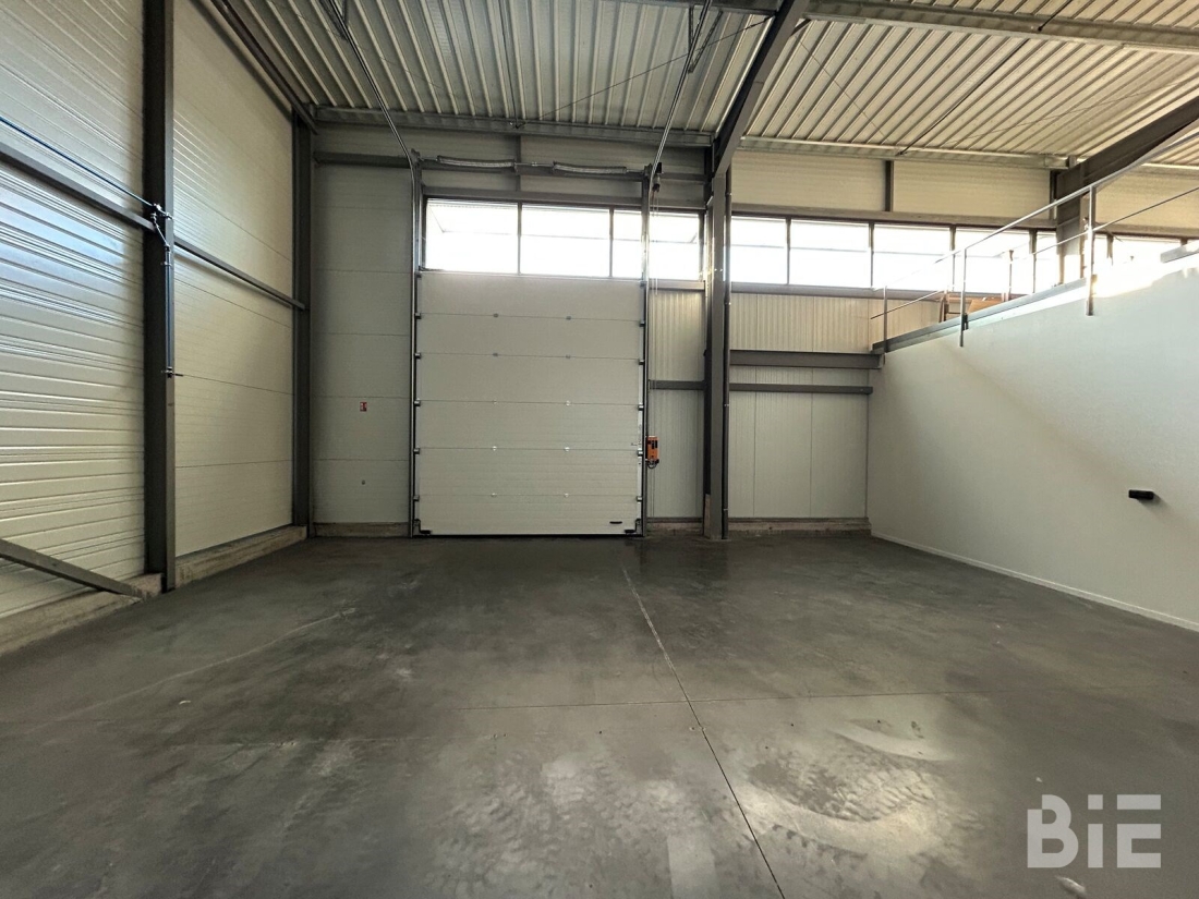 Photo 6 – Location entrepôts / activités	MERIGNAC (33700)