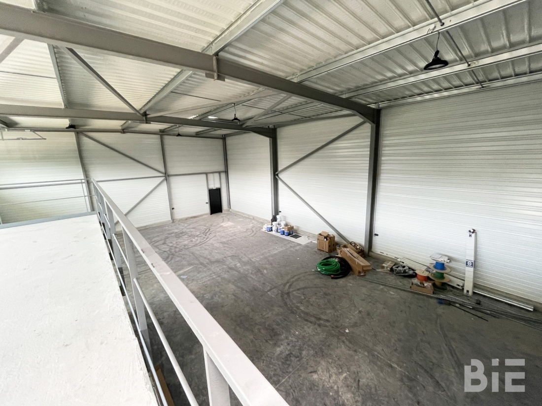 Photo 4 – Location entrepôts / activités	MERIGNAC (33700)