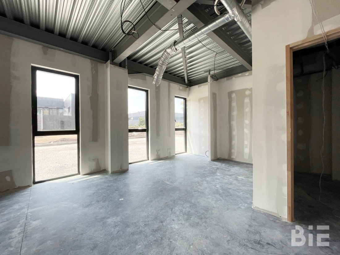 Photo 5 – Location entrepôts / activités	MERIGNAC (33700)