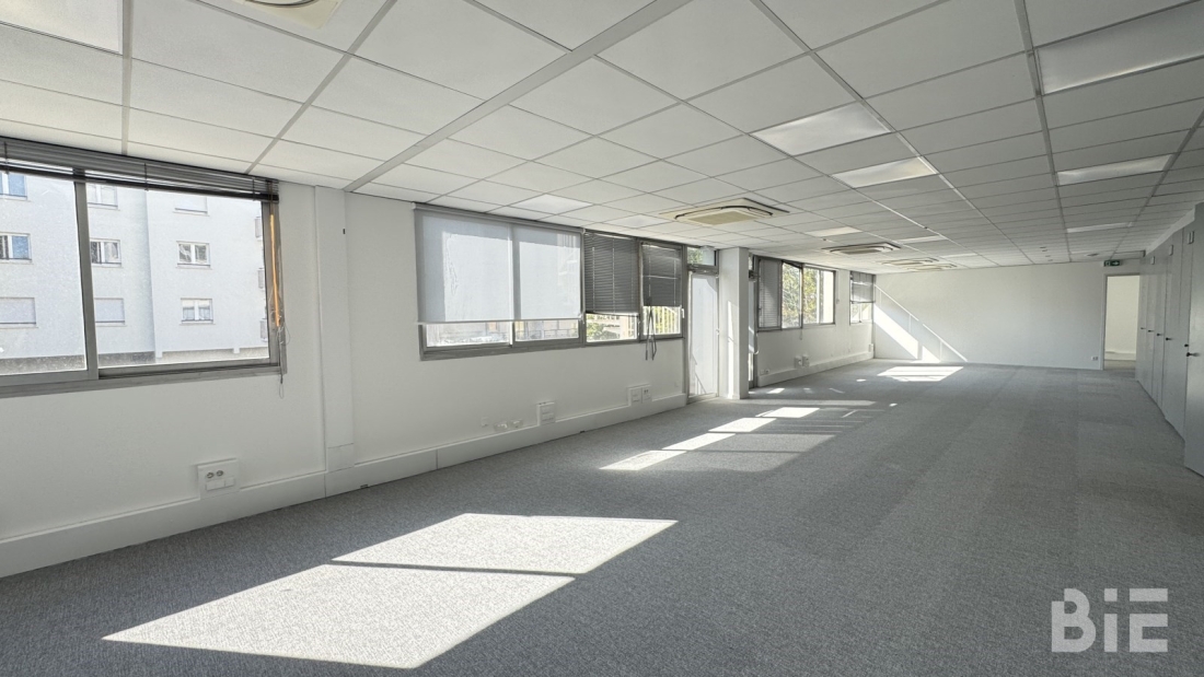 Photo 3 – Location bureaux	BORDEAUX (33000)