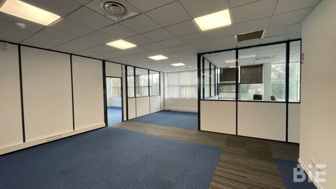 Photo 2 – Location bureaux	MERIGNAC (33700)