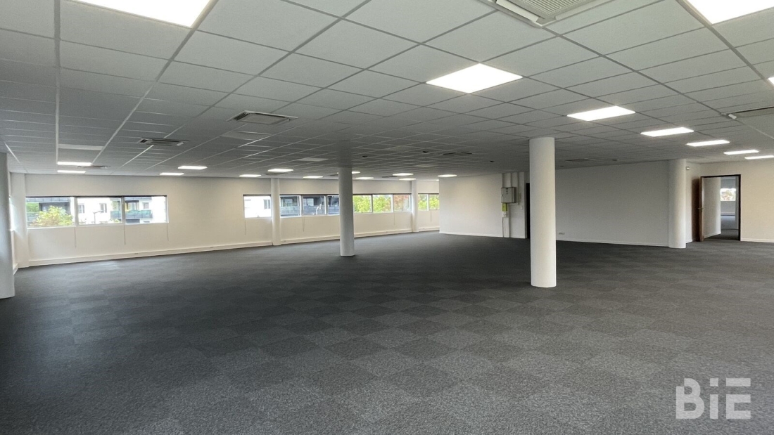 Photo 3 – Location bureaux	BRUGES (33520)