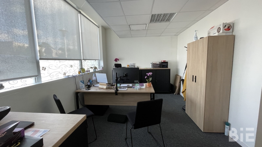 Photo 4 – Location bureaux	CANEJAN (33610)