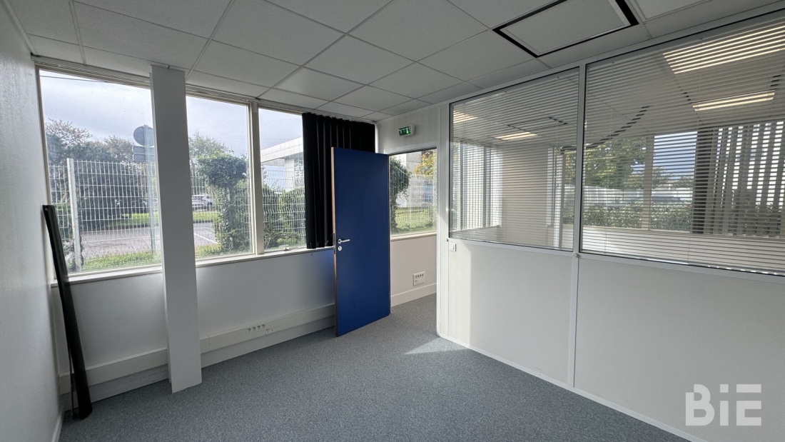Photo 3 – Location bureaux	MERIGNAC (33700)