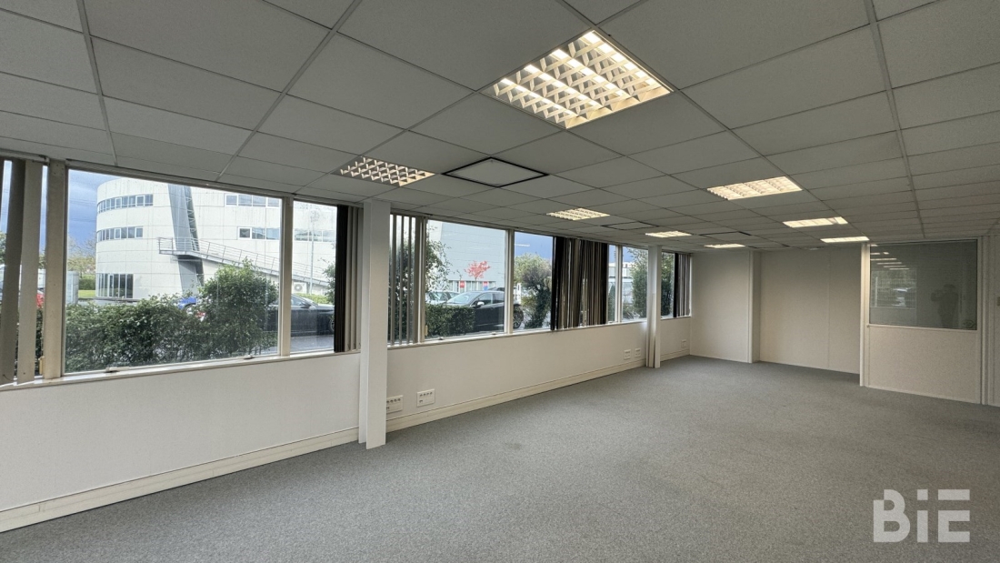 Photo 2 – Location bureaux	MERIGNAC (33700)