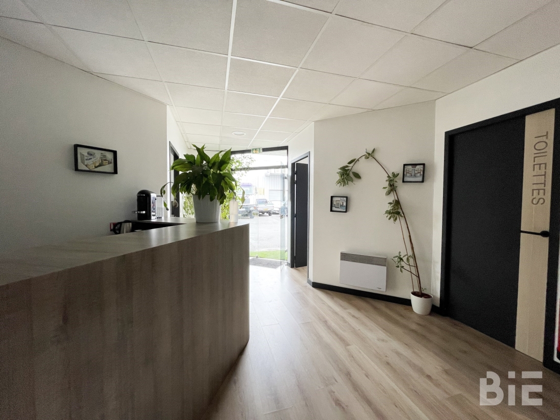 Photo 4 – Location entrepôts / activités	BEGLES (33130)