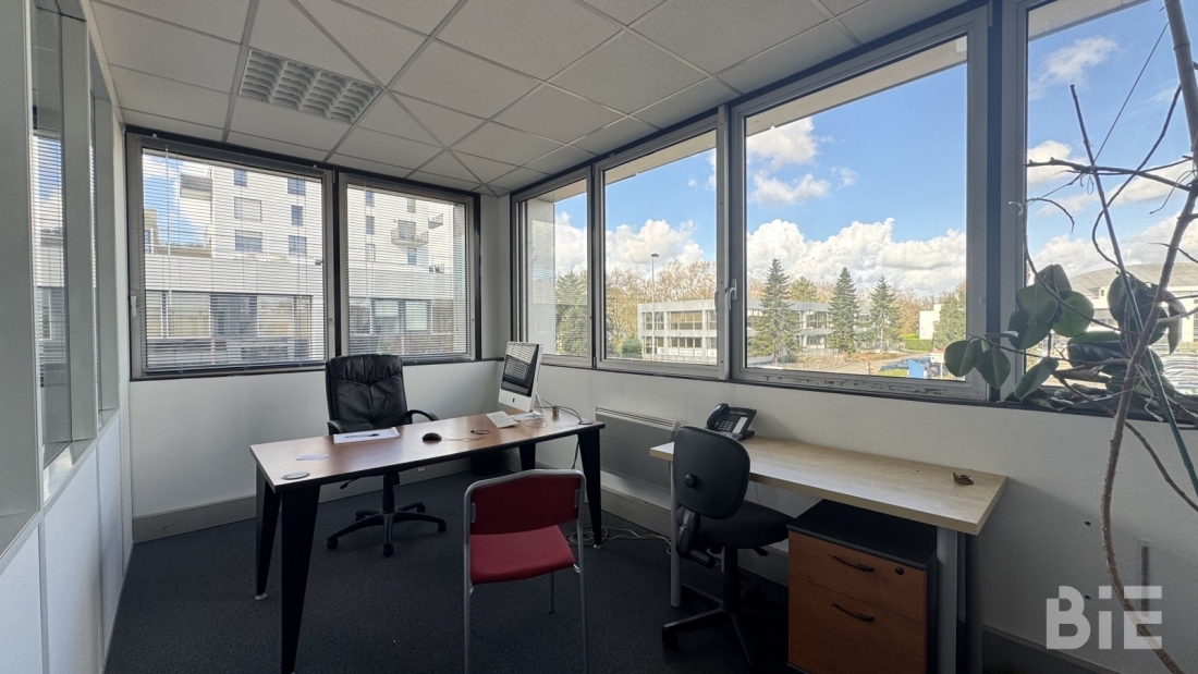 Photo 2 – Location bureaux	BORDEAUX (33300)