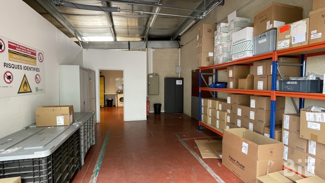 Photo 11 – Location entrepôts / activités	MERIGNAC (33700)