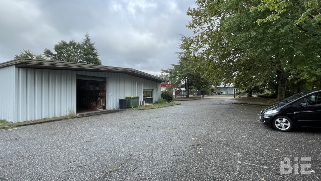 Photo 6 – Location entrepôts / activités	MERIGNAC (33700)
