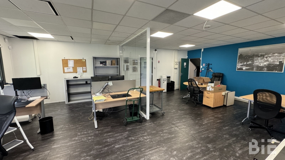 Photo 4 – Location bureaux	CANEJAN (33610)