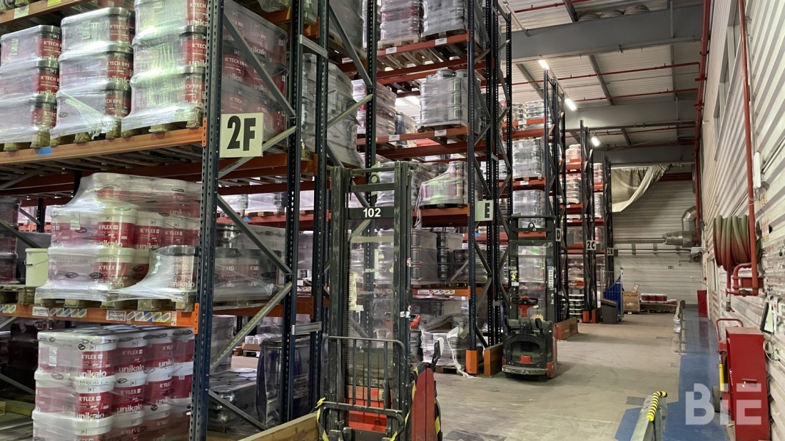 Photo 2 – Location entrepôts / activités	CANEJAN (33610)