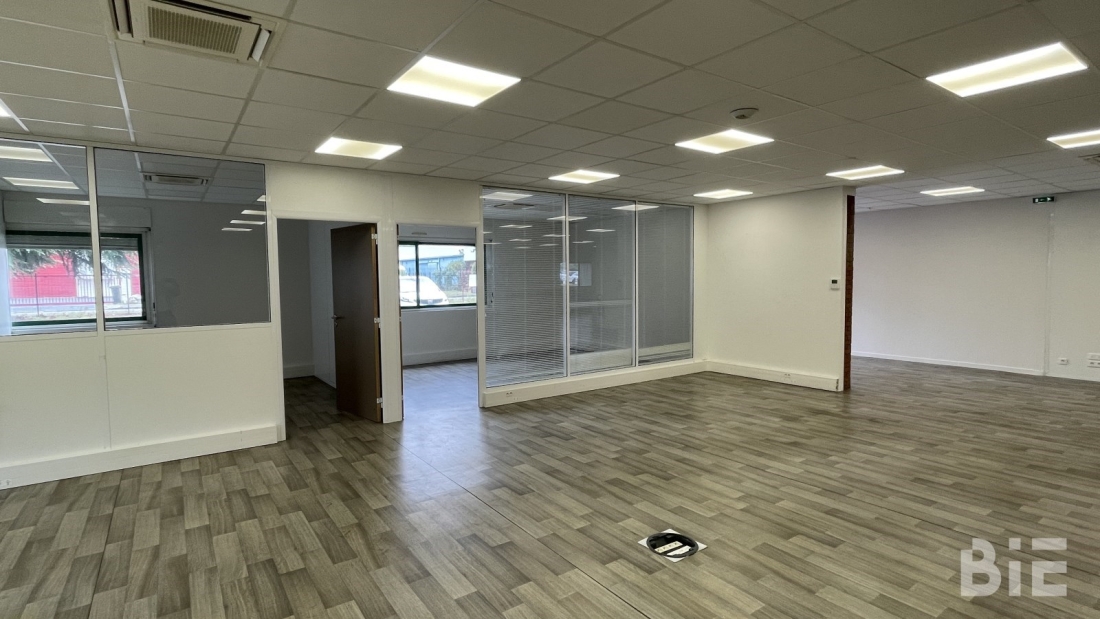Photo 6 – Vente bureaux	MERIGNAC (33700)