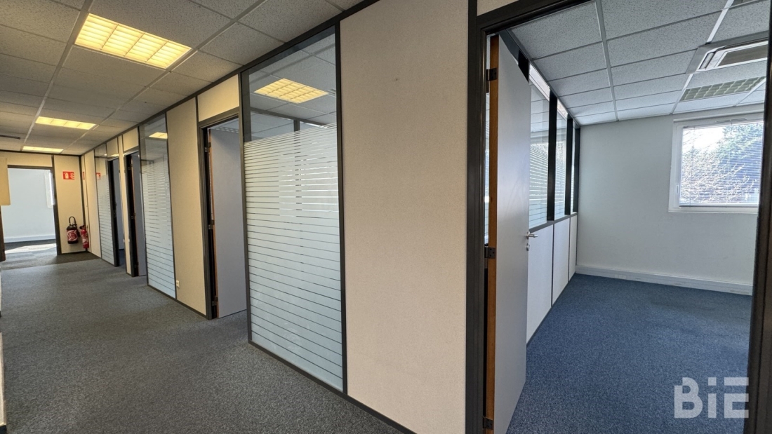 Photo 2 – Location bureaux	MERIGNAC (33700)