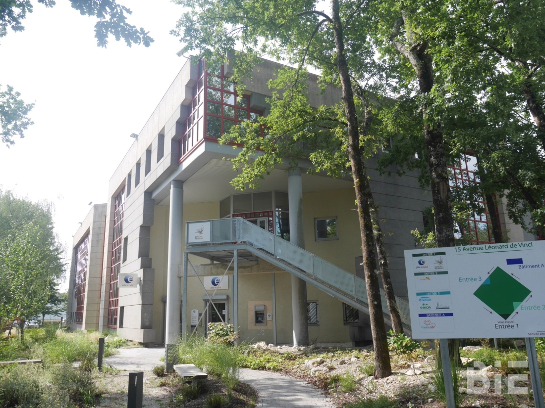 Photo 1 – Location bureaux	PESSAC (33600)