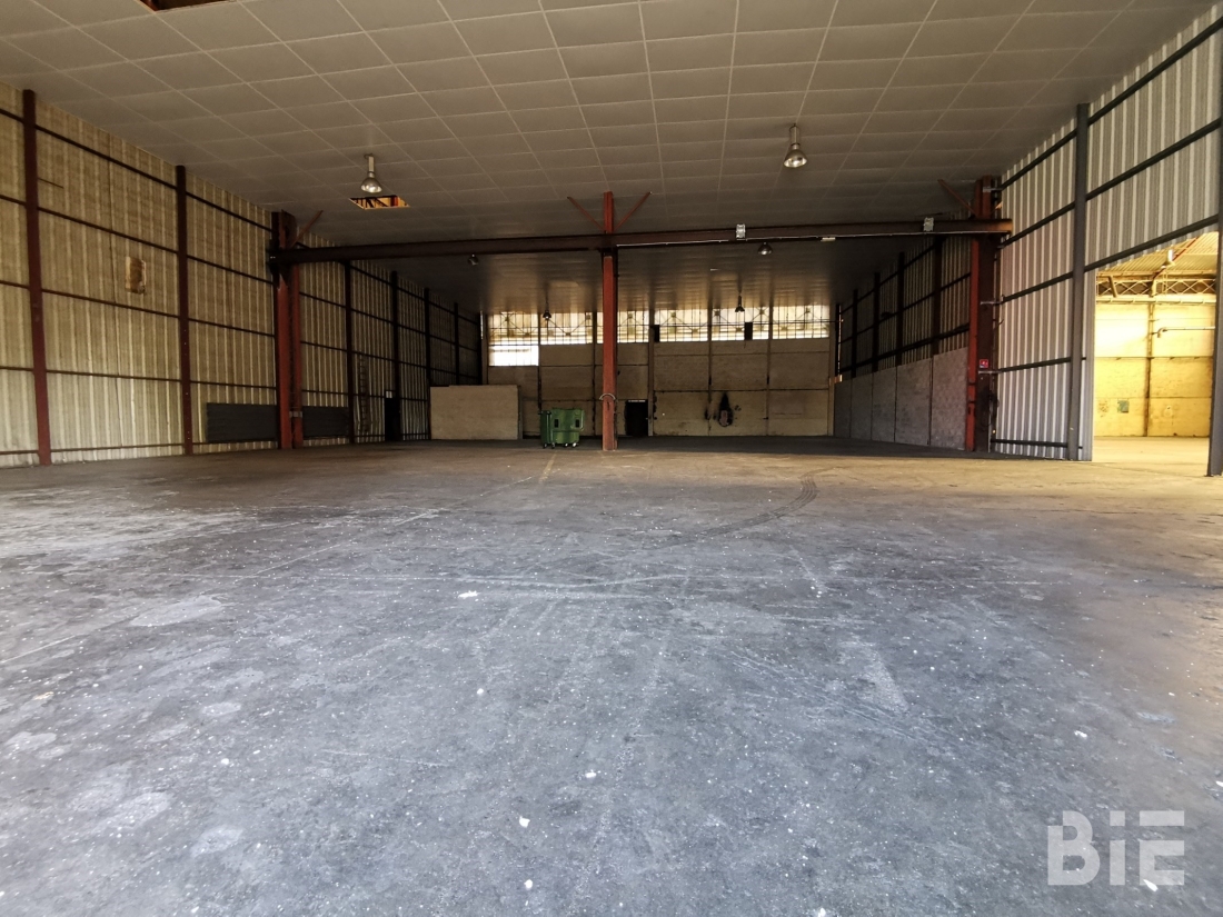 Photo 3 – Location entrepôts / activités	BORDEAUX (33300)