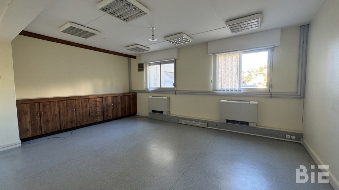 Photo 9 – Vente bureaux	TULLE (19000)