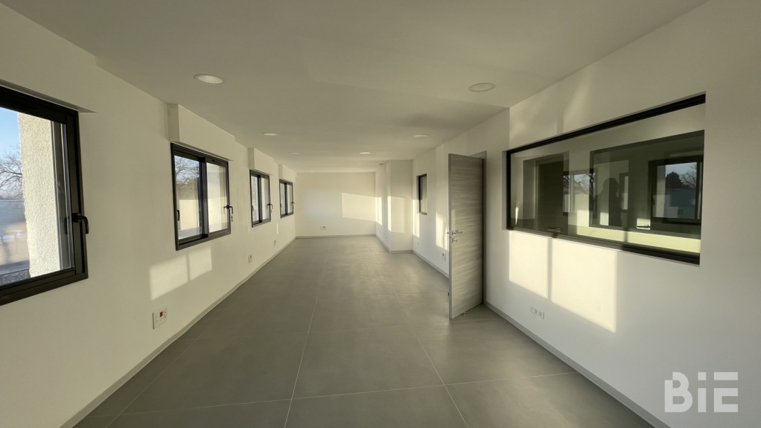 Photo 11 – Vente bureaux	CESTAS (33610)