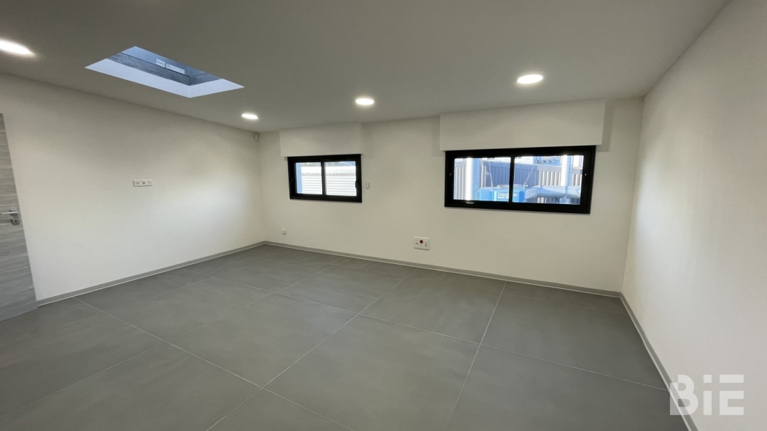 Photo 10 – Vente bureaux	CESTAS (33610)