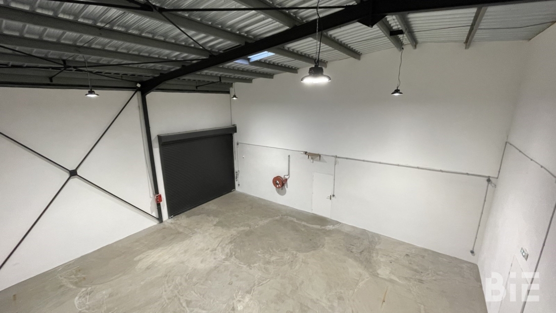 Photo 12 – Vente bureaux	CESTAS (33610)