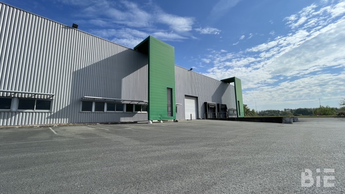 Photo 1 – Location entrepôts / activités	BLANQUEFORT (33290)