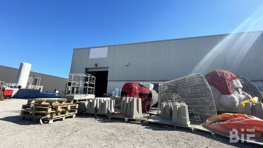Photo 2 – Location entrepôts / activités	PESSAC (33600)