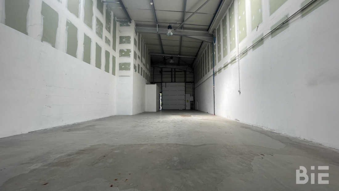 Photo 4 – Location entrepôts / activités	MERIGNAC (33700)