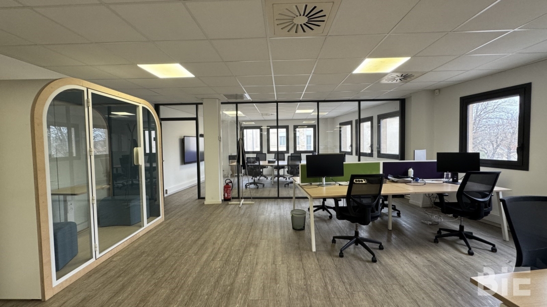 Photo 2 – Location bureaux	BORDEAUX (33000)