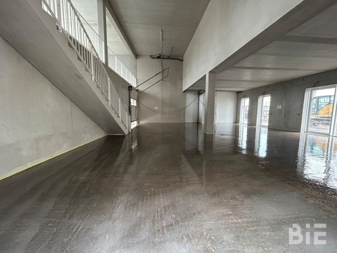 Photo 4 – Vente entrepôts / activités	BRUGES (33520)