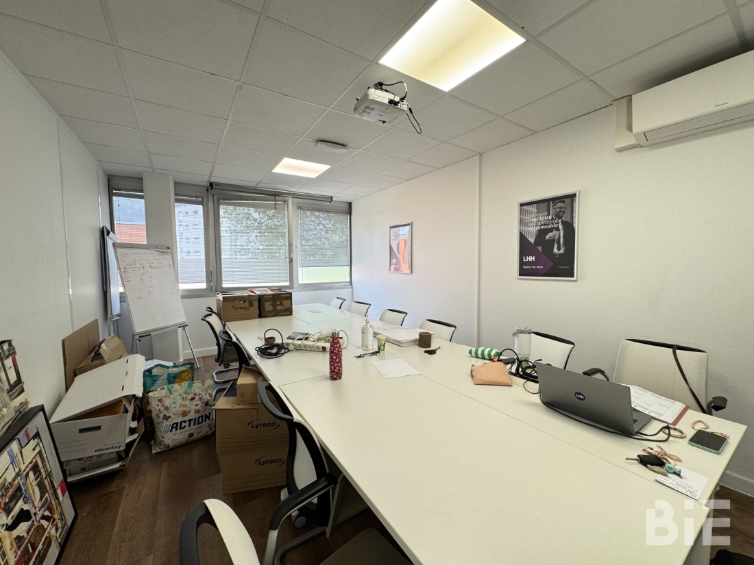 Photo 3 – Location bureaux	BRUGES (33520)