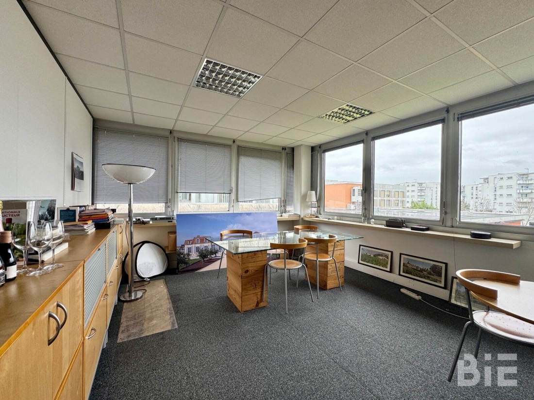 Photo 8 – Location bureaux	BRUGES (33520)