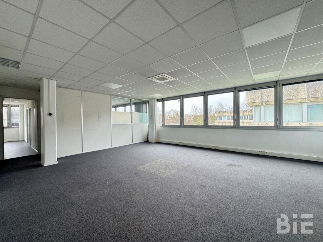 Photo 10 – Location bureaux	BRUGES (33520)