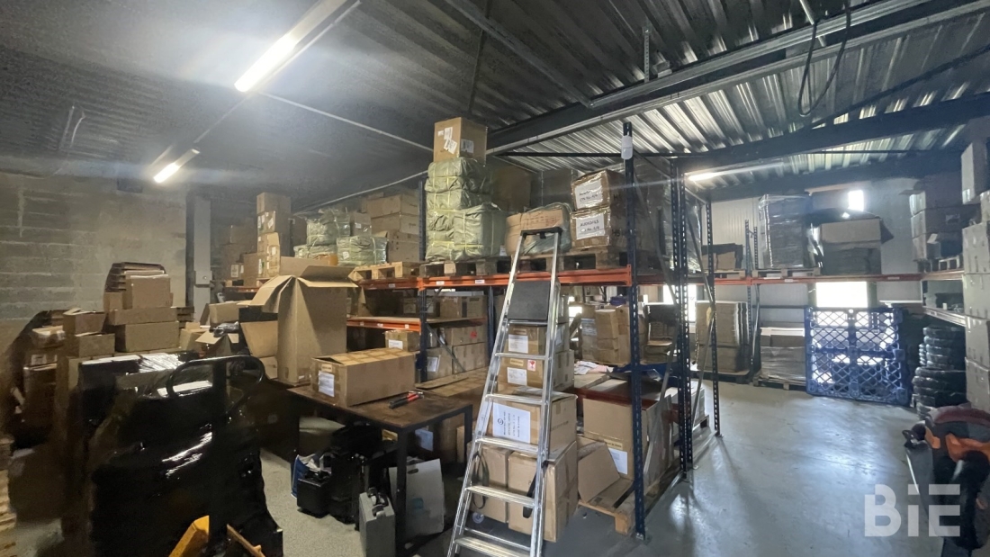 Photo 5 – Location entrepôts / activités	MARTILLAC (33650)