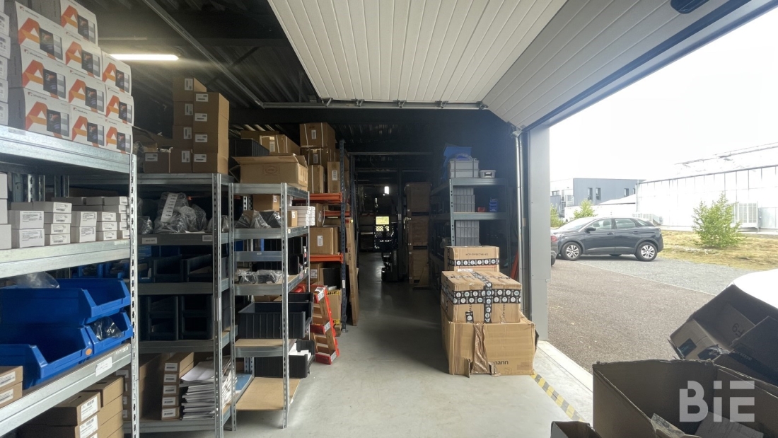 Photo 6 – Location entrepôts / activités	MARTILLAC (33650)