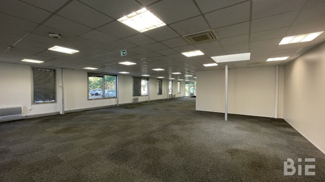 Photo 2 – Location bureaux	PESSAC (33600)