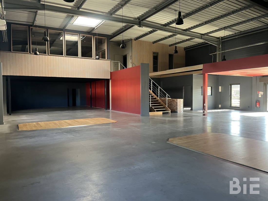 Photo 7 – Location entrepôts / activités	MERIGNAC (33700)