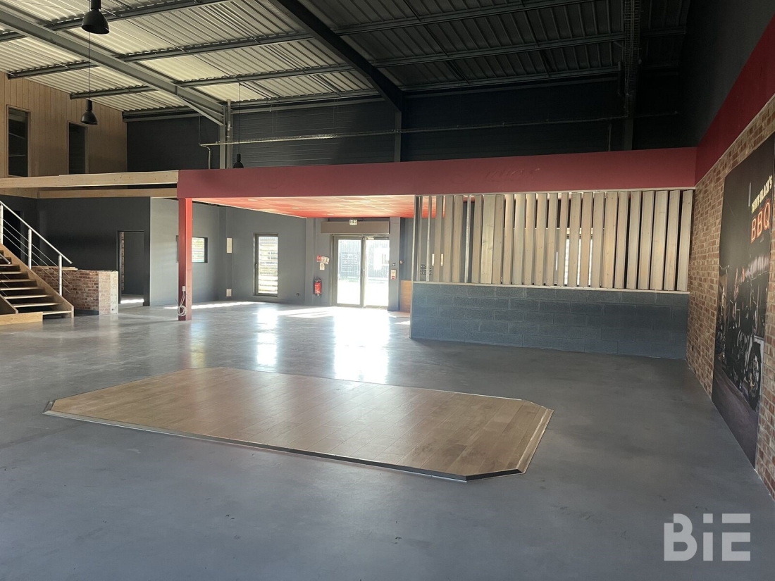 Photo 6 – Location entrepôts / activités	MERIGNAC (33700)