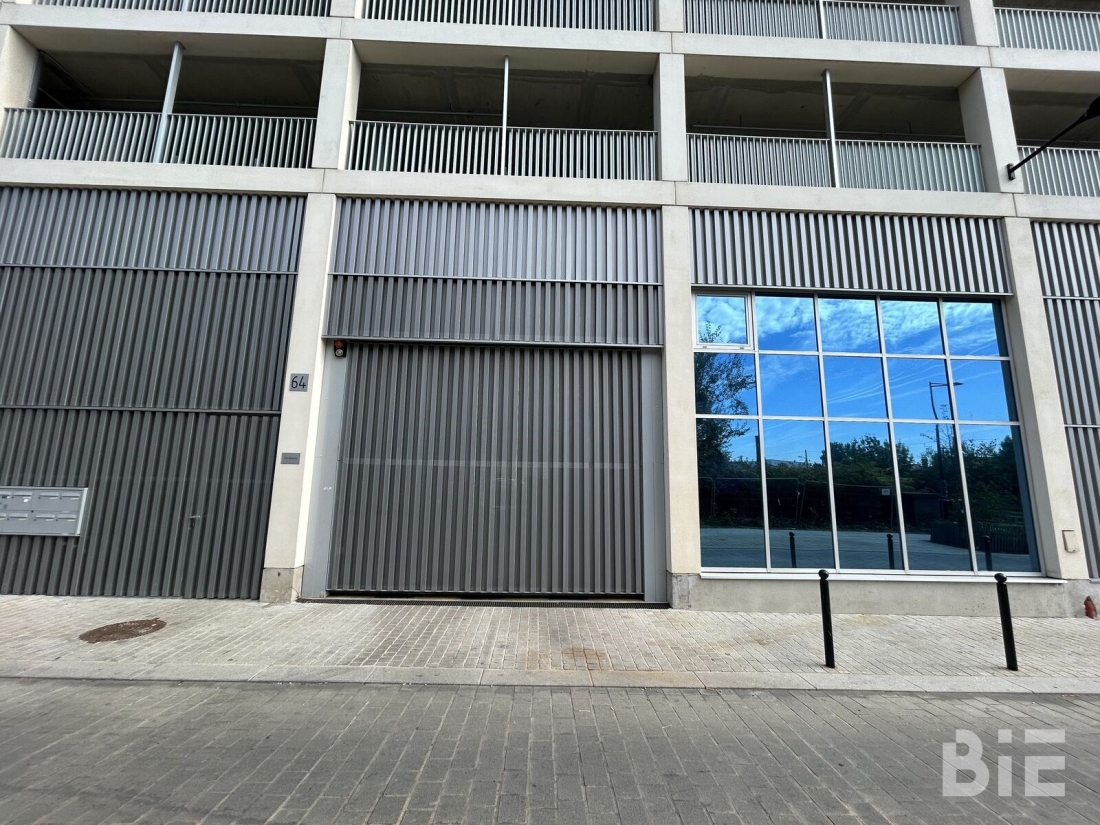 Photo 2 – Vente entrepôts / activités	BORDEAUX (33100)