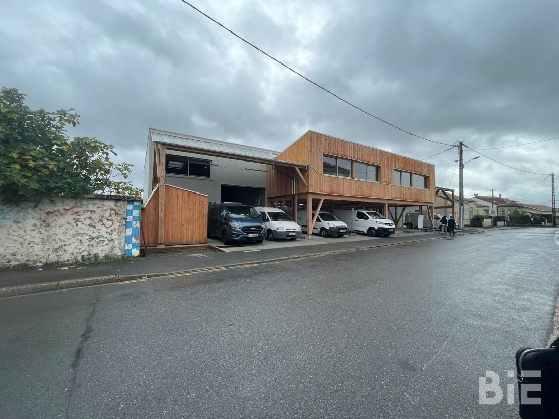 Photo 2 – Location entrepôts / activités	BEGLES (33130)