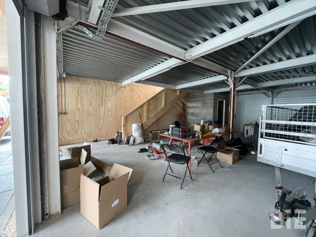 Photo 11 – Location entrepôts / activités	BEGLES (33130)