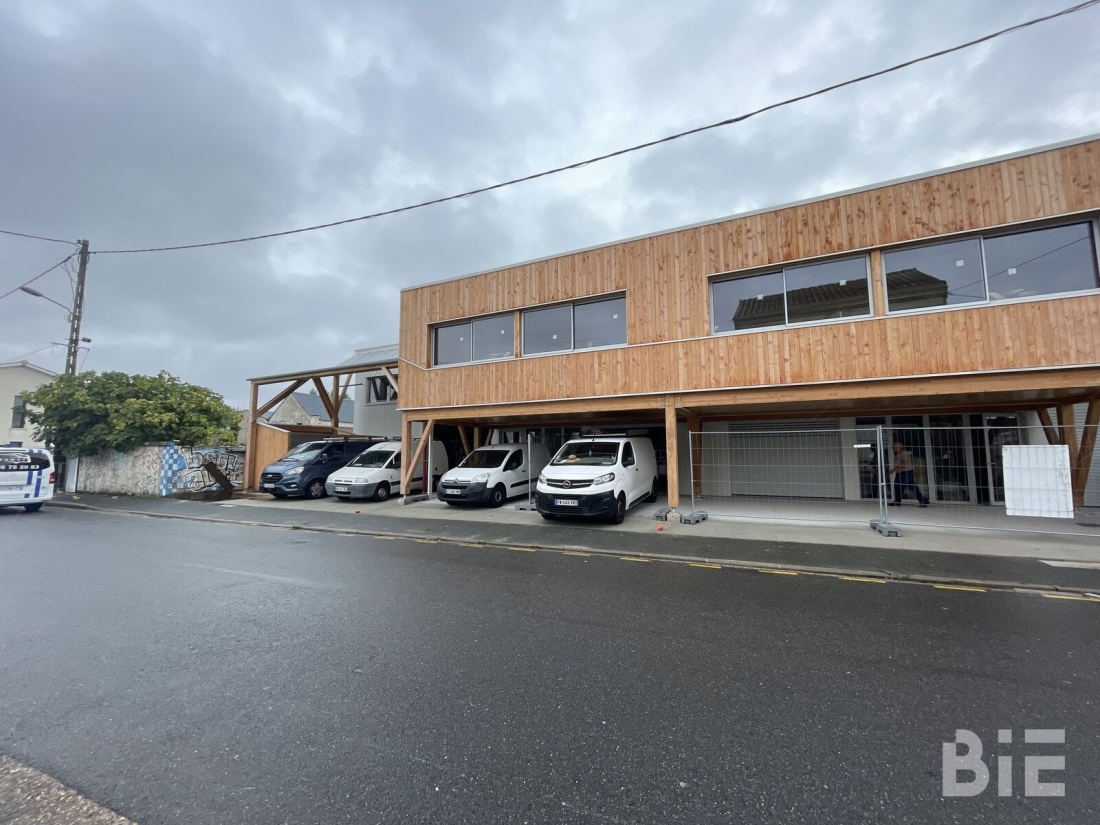 Photo 2 – Location entrepôts / activités	BEGLES (33130)