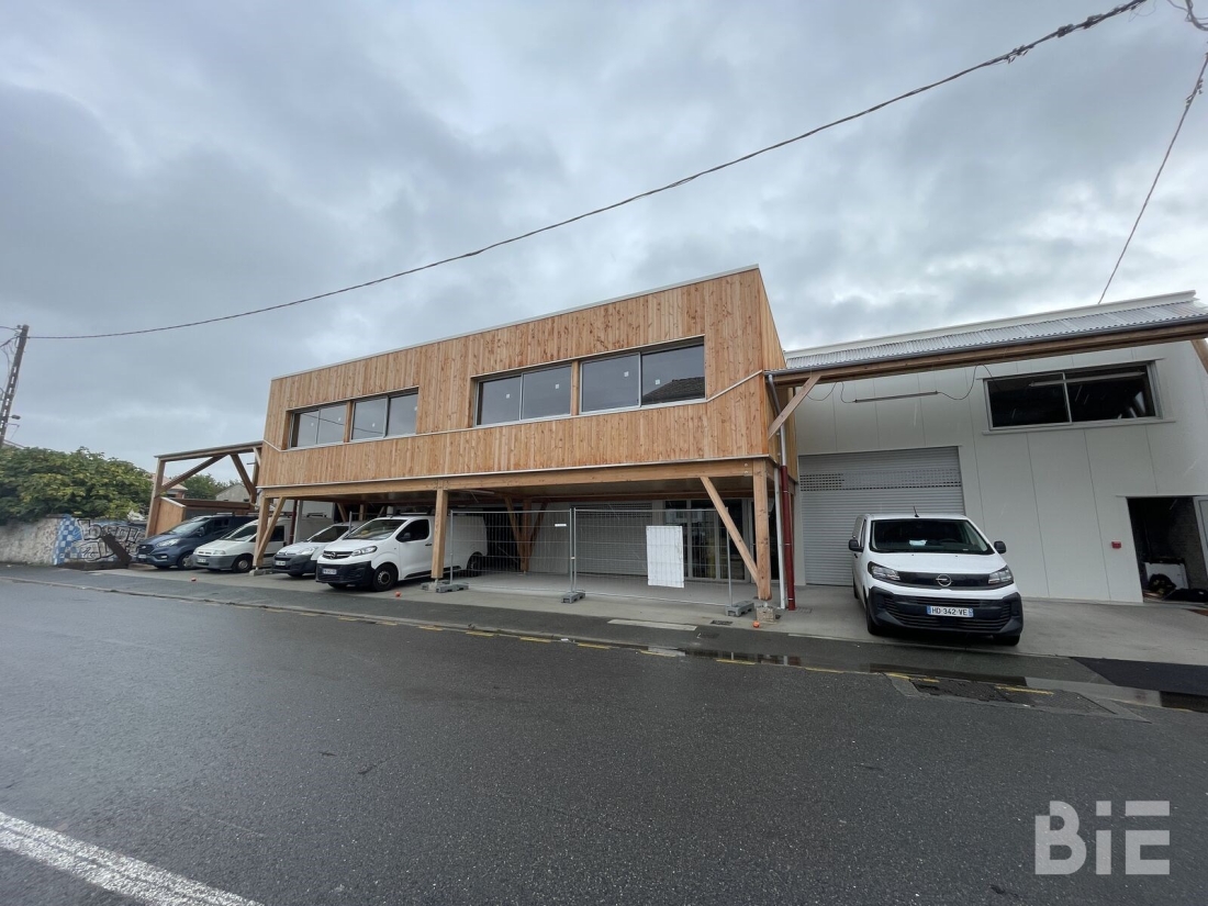 Photo 7 – Location entrepôts / activités	BEGLES (33130)